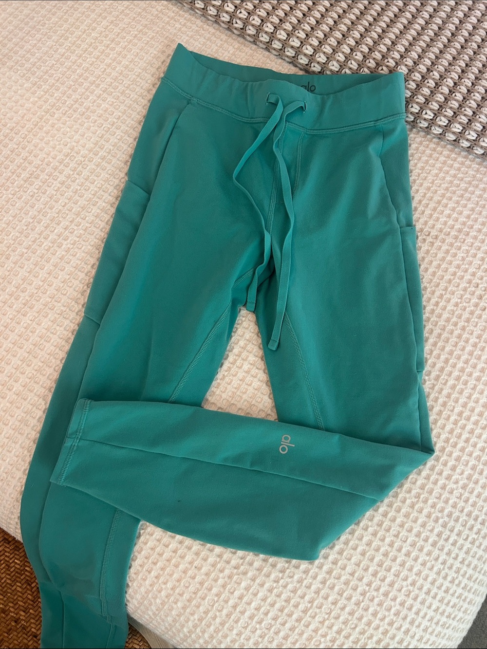 ALO yoga leggings